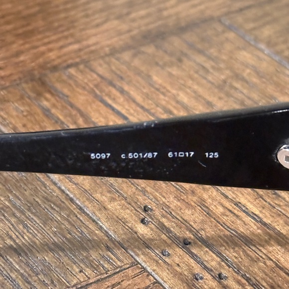 Authentic CHANEL 5097 sunglasses - Picture 5 of 9